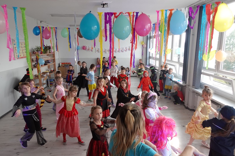 BAL KARNAWAŁOWY KLAS I-III